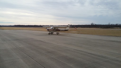 Belle Plaine, Iowa (KTZT) Airport