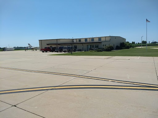 Waverly, Iowa (C25) Airport